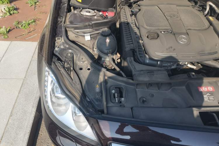 Used Mercedes-Benz CLS 2012 CLS 300 CGI Engine Bay Right