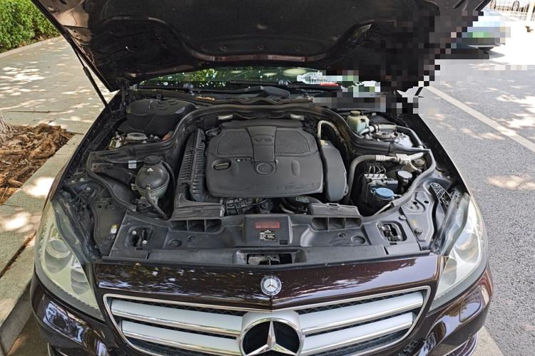 Used Mercedes-Benz CLS 2012 CLS 300 CGI Engine Bay