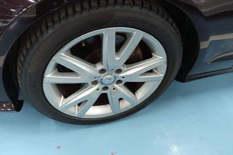 Used Mercedes-Benz CLS 2012 CLS 300 CGI Exterior 7