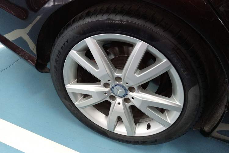 Used Mercedes-Benz CLS 2012 CLS 300 CGI Exterior 8