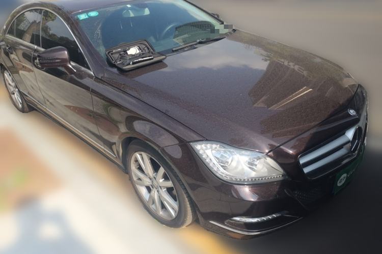 Used Mercedes-Benz CLS 2012 CLS 300 CGI Front Right 45 Deg