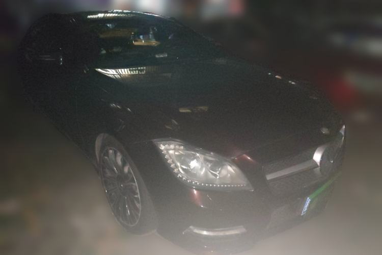 Used Mercedes-Benz CLS 2012 CLS 300 CGI Front Right 45 Deg