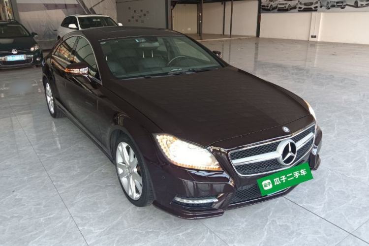 Used Mercedes-Benz CLS 2012 CLS 300 CGI Front Right 45 Deg