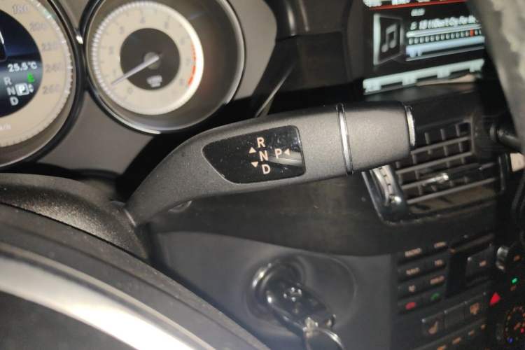 Used Mercedes-Benz CLS 2012 CLS 300 CGI Gear Lever