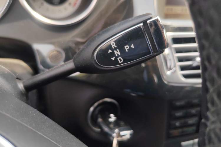 Used Mercedes-Benz CLS 2012 CLS 300 CGI Gear Lever
