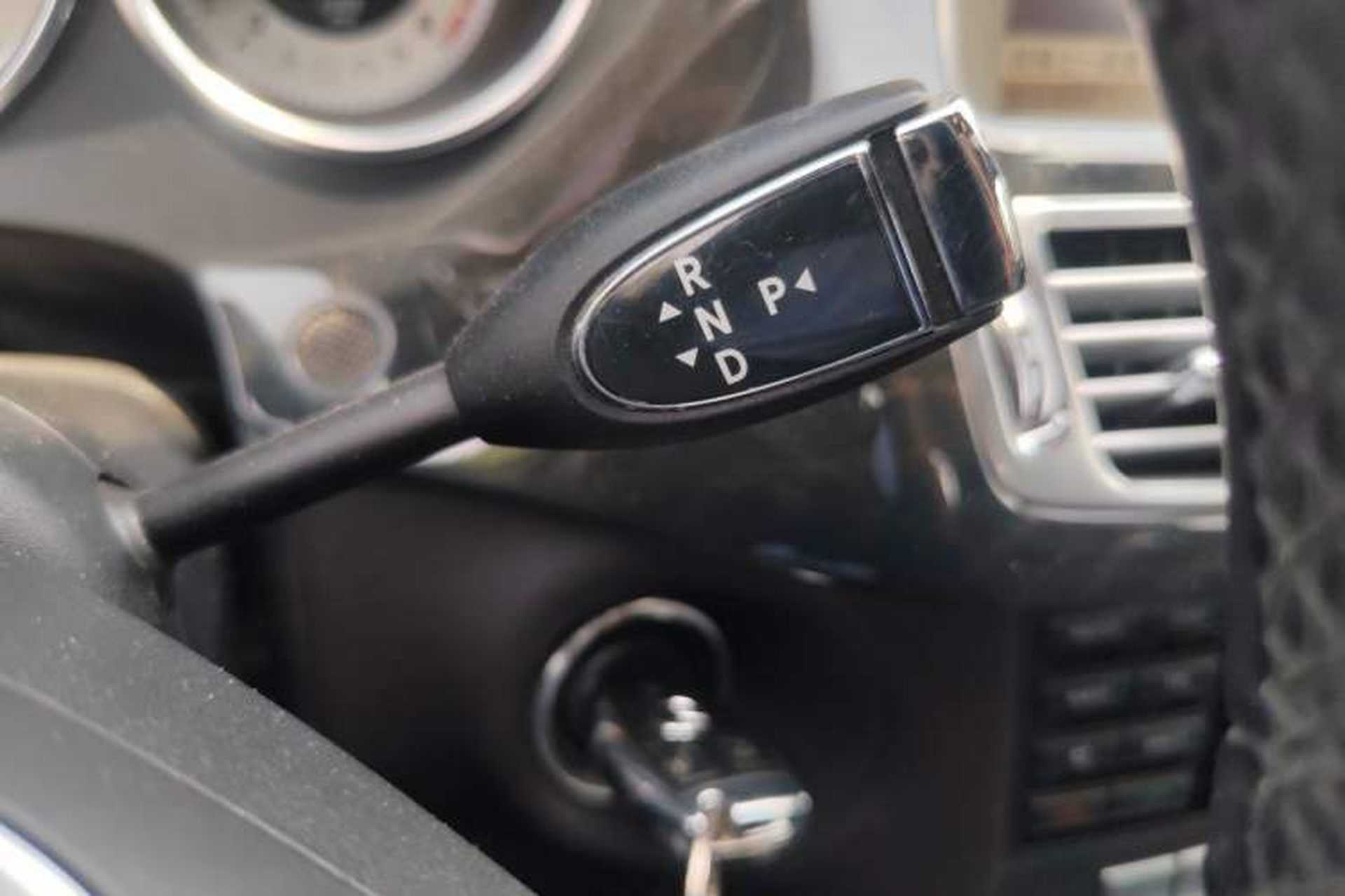 Used Mercedes-Benz CLS 2012 CLS 300 CGI Gear Lever