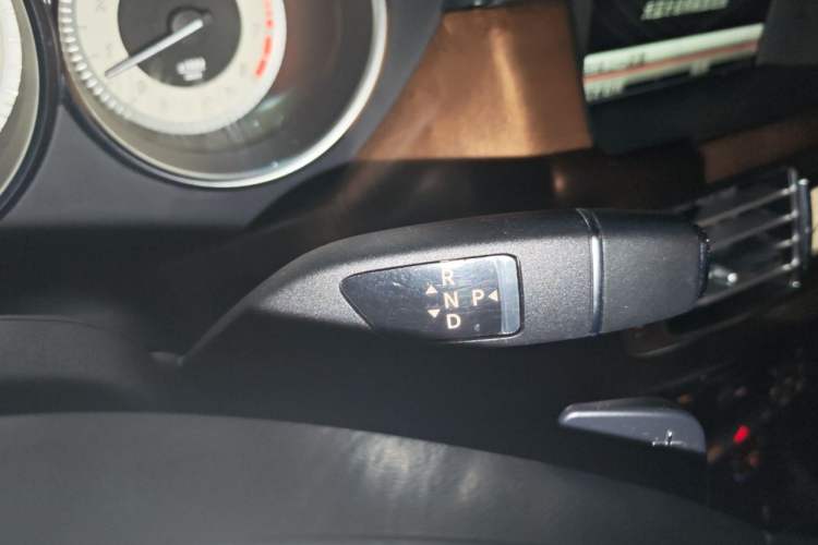 Used Mercedes-Benz CLS 2012 CLS 300 CGI Gear Lever