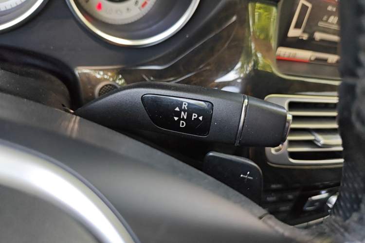 Used Mercedes-Benz CLS 2012 CLS 300 CGI Gear Lever