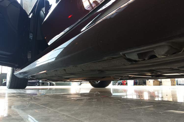 Used Mercedes-Benz CLS 2012 CLS 300 CGI Left Side Sill