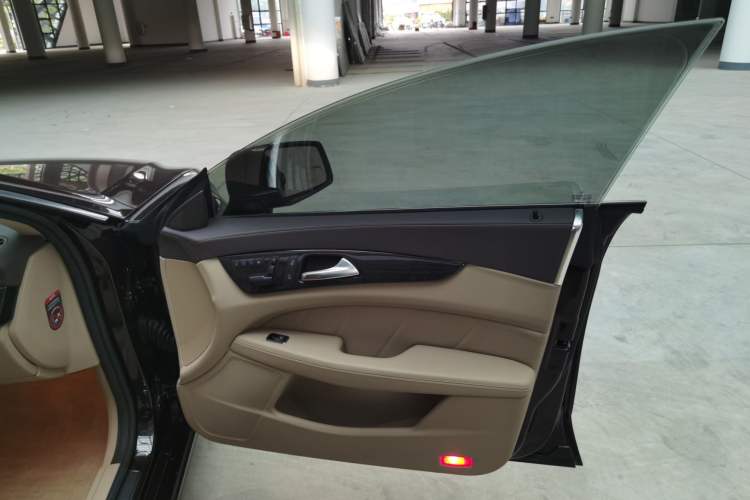 Used Mercedes-Benz CLS 2012 CLS 300 CGI Right Front Door Interior