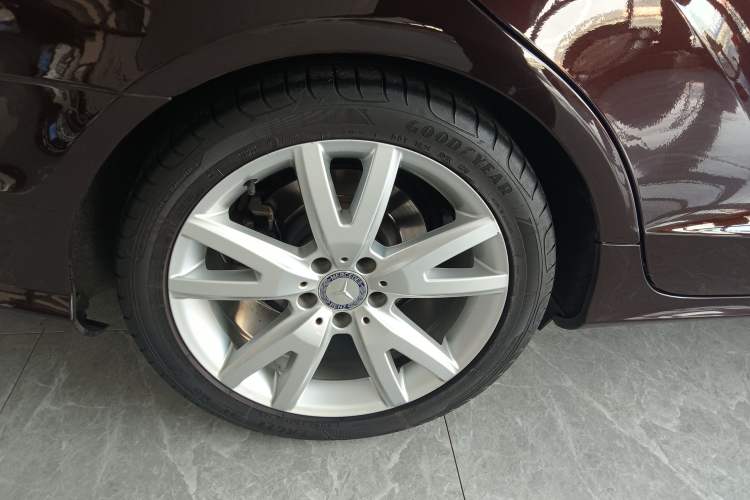 Used Mercedes-Benz CLS 2012 CLS 300 CGI Right Rear Wheel Hub