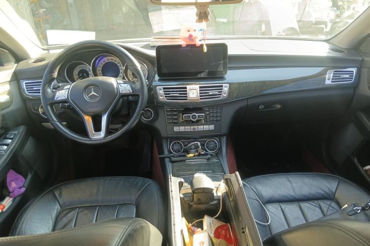 Used Mercedes-Benz CLS 2012 CLS 300 CGI Center Console