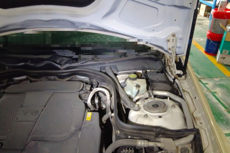 Used Mercedes-Benz CLS 2012 CLS 300 CGI Engine Bay Left