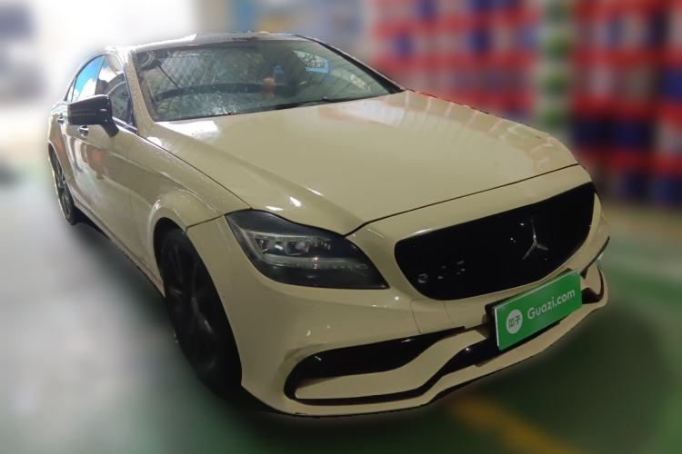 Used Mercedes-Benz CLS 2012 CLS 300 CGI Front Right 45 Deg
