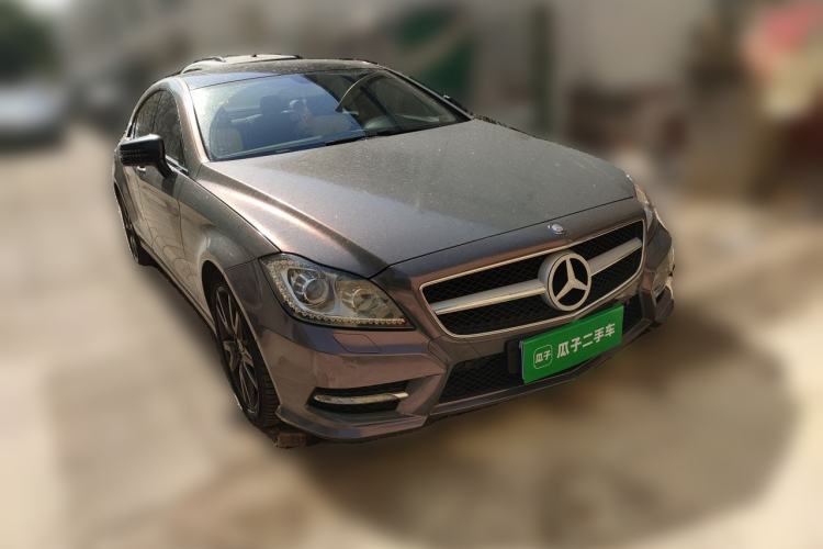 Used Mercedes-Benz CLS 2012 CLS 300 CGI Front Right 45 Deg