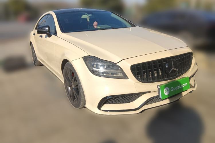 Used Mercedes-Benz CLS 2012 CLS 300 CGI Front Right 45 Deg
