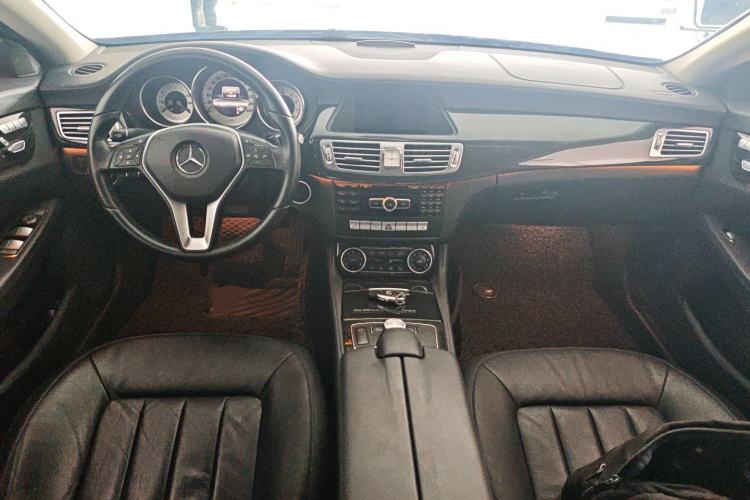 Used Mercedes-Benz CLS 2012 CLS 300 CGI Center Console