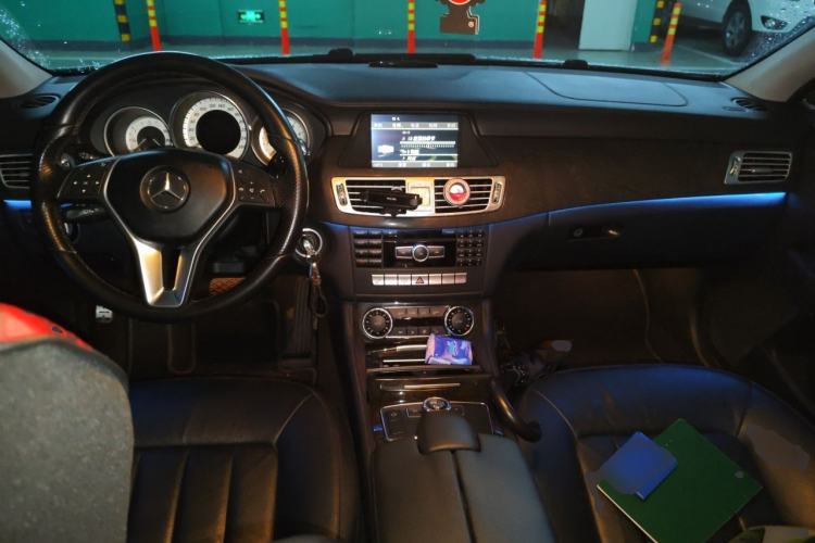 Used Mercedes-Benz CLS 2012 CLS 300 CGI Center Console