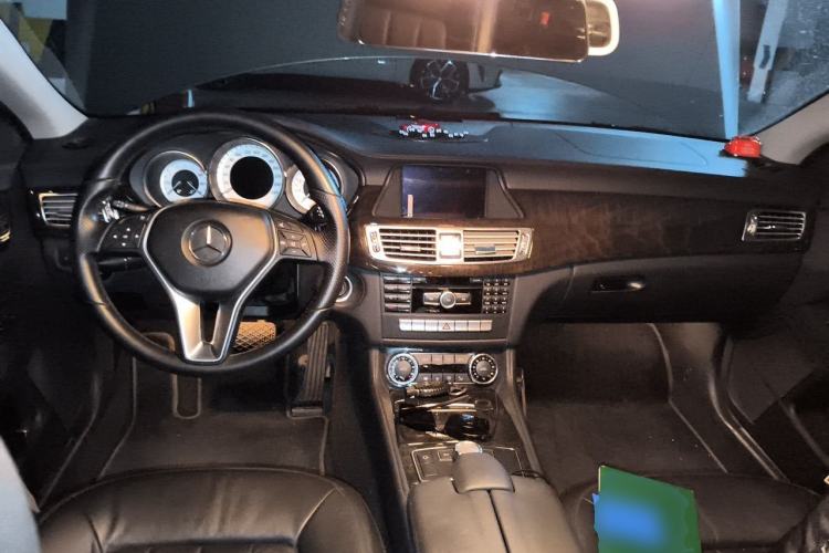 Used Mercedes-Benz CLS 2012 CLS 300 CGI Center Console