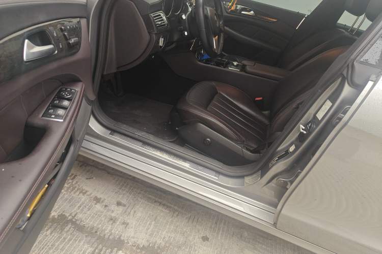 Used Mercedes-Benz CLS 2012 CLS 300 CGI Driver Seat