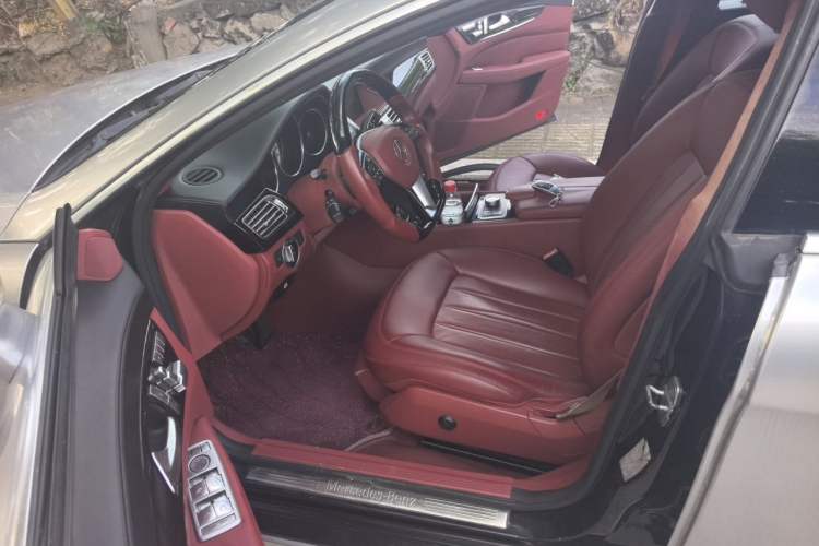 Used Mercedes-Benz CLS 2012 CLS 300 CGI Driver Seat