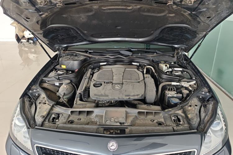 Used Mercedes-Benz CLS 2012 CLS 300 CGI Engine Bay