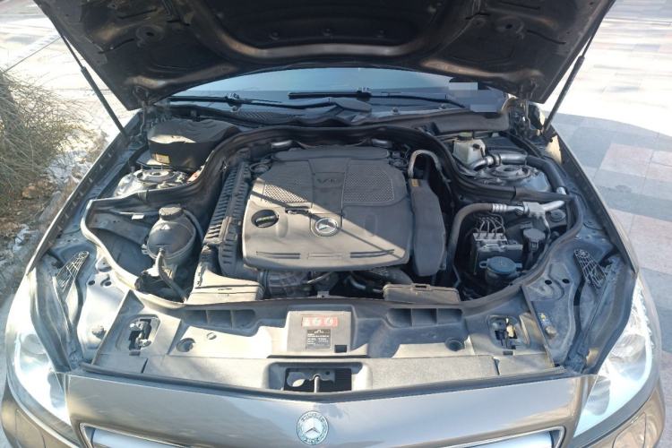 Used Mercedes-Benz CLS 2012 CLS 300 CGI Engine Bay