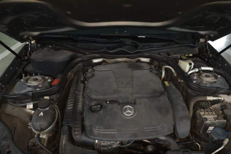 Used Mercedes-Benz CLS 2012 CLS 300 CGI Engine Bay