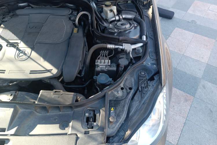 Used Mercedes-Benz CLS 2012 CLS 300 CGI Engine Bay Left