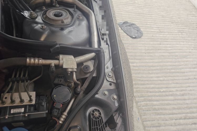 Used Mercedes-Benz CLS 2012 CLS 300 CGI Engine Bay Left