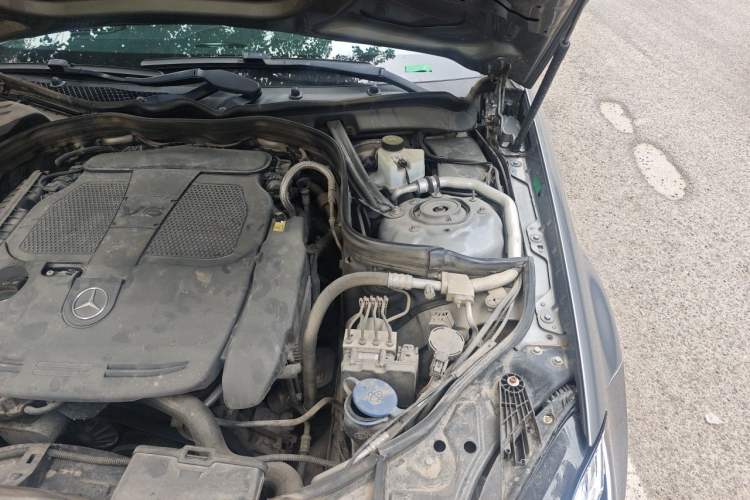 Used Mercedes-Benz CLS 2012 CLS 300 CGI Engine Bay Left