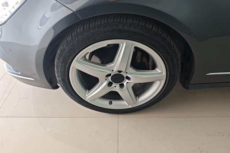 Used Mercedes-Benz CLS 2012 CLS 300 CGI Exterior 4