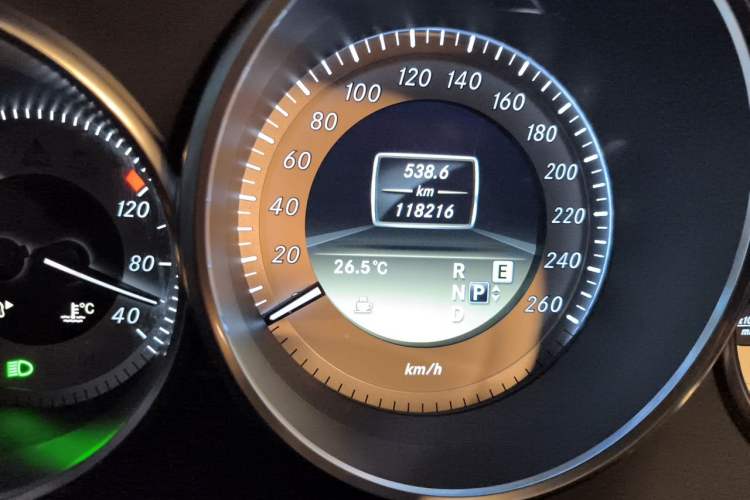 Used Mercedes-Benz CLS 2012 CLS 300 CGI Odometer Close Up