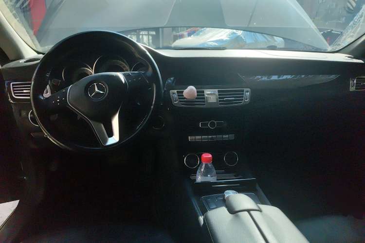 Used Mercedes-Benz CLS 2012 CLS 300 CGI Center Console