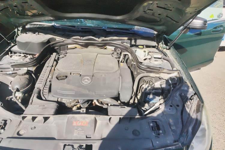 Used Mercedes-Benz CLS 2012 CLS 300 CGI Engine Bay Left
