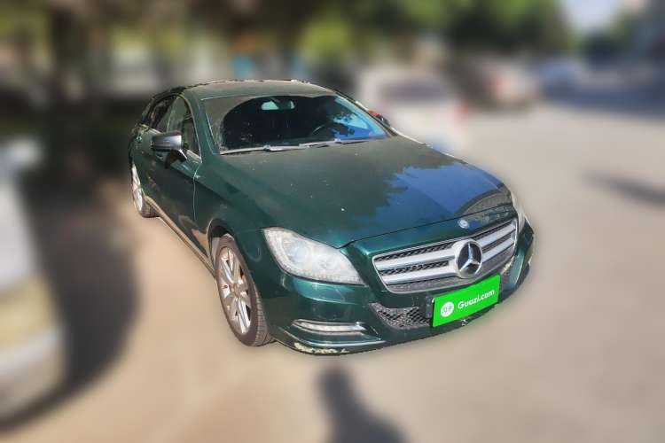 Used Mercedes-Benz CLS 2012 CLS 300 CGI Front Right 45 Deg