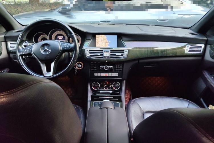 Used Mercedes-Benz CLS 2012 CLS 300 CGI Center Console