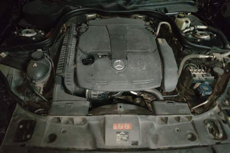 Used Mercedes-Benz CLS 2012 CLS 300 CGI Engine Bay