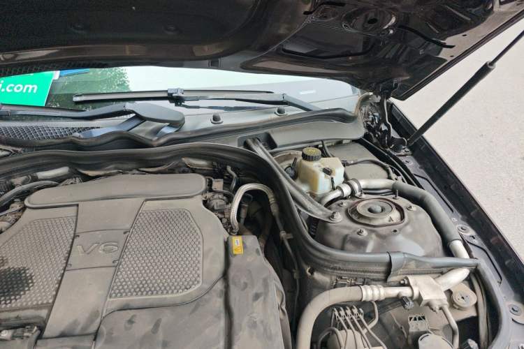 Used Mercedes-Benz CLS 2012 CLS 300 CGI Engine Bay Left