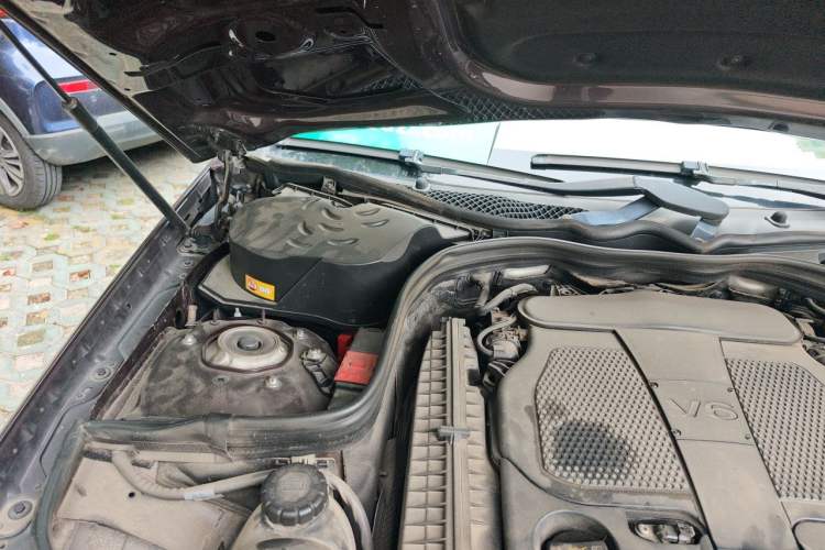 Used Mercedes-Benz CLS 2012 CLS 300 CGI Engine Bay Right