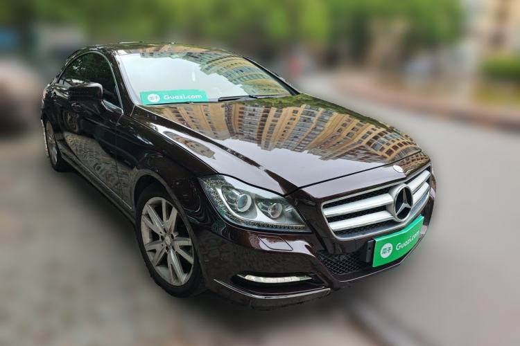 Used Mercedes-Benz CLS 2012 CLS 300 CGI Front Right 45 Deg