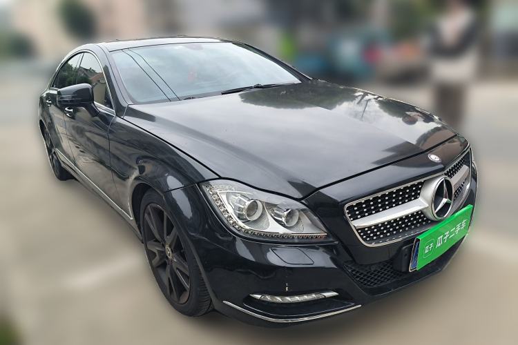 Used Mercedes-Benz CLS 2012 CLS 300 CGI Front Right 45 Deg