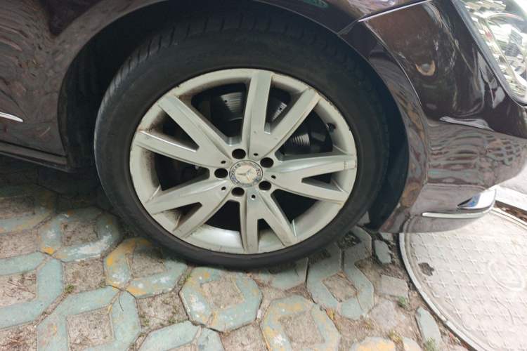 Used Mercedes-Benz CLS 2012 CLS 300 CGI Right Front Wheel Hub