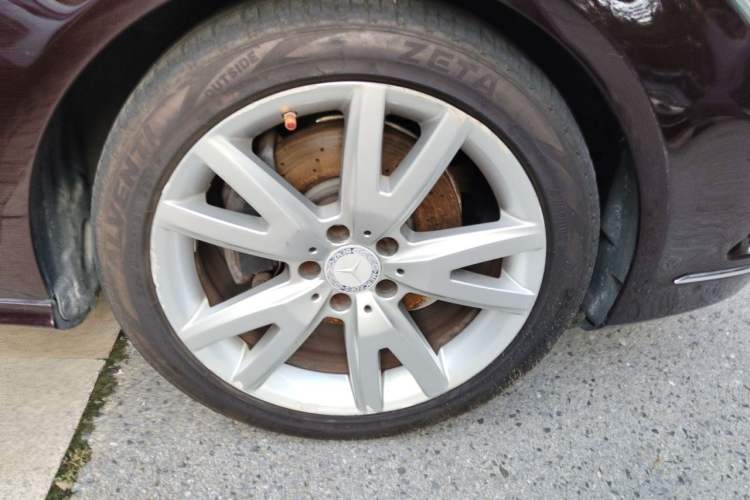 Used Mercedes-Benz CLS 2012 CLS 300 CGI Right Front Wheel Hub