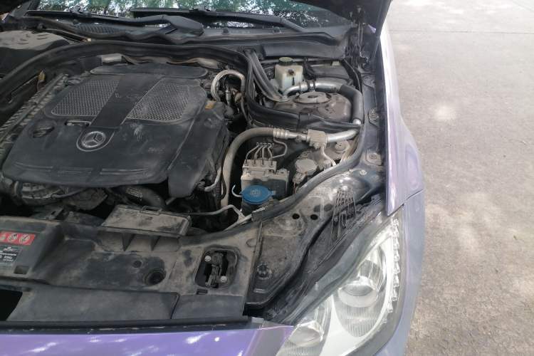 Used Mercedes-Benz CLS 2012 CLS 300 CGI Engine Bay Left