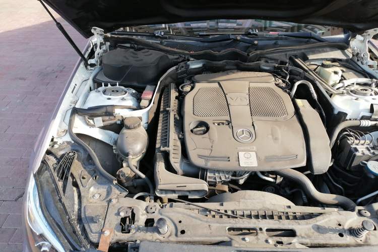 Used Mercedes-Benz CLS 2012 CLS 300 CGI Engine Bay Right