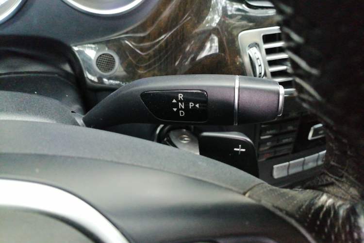 Used Mercedes-Benz CLS 2012 CLS 300 CGI Gear Lever