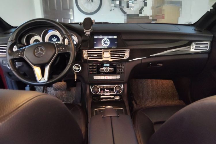 Used Mercedes-Benz CLS 2012 CLS 300 CGI Center Console