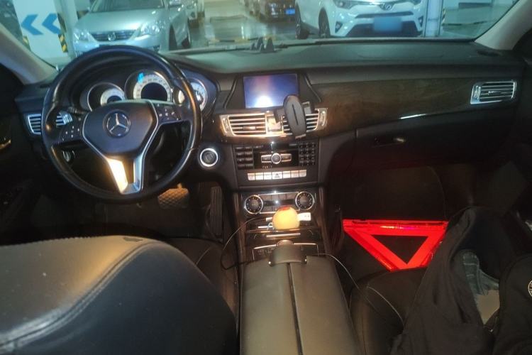 Used Mercedes-Benz CLS 2012 CLS 300 CGI Center Console