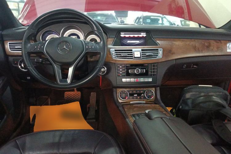 Used Mercedes-Benz CLS 2012 CLS 300 CGI Center Console